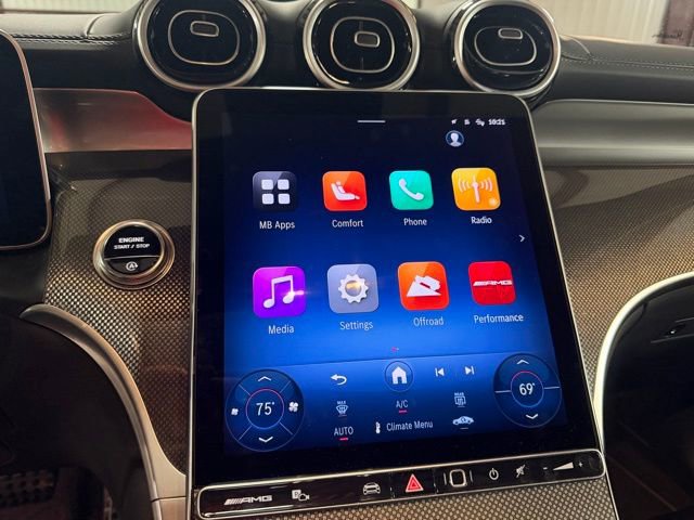 Used 2025 Mercedes-Benz GLC 43 AMG 4MATIC image 17