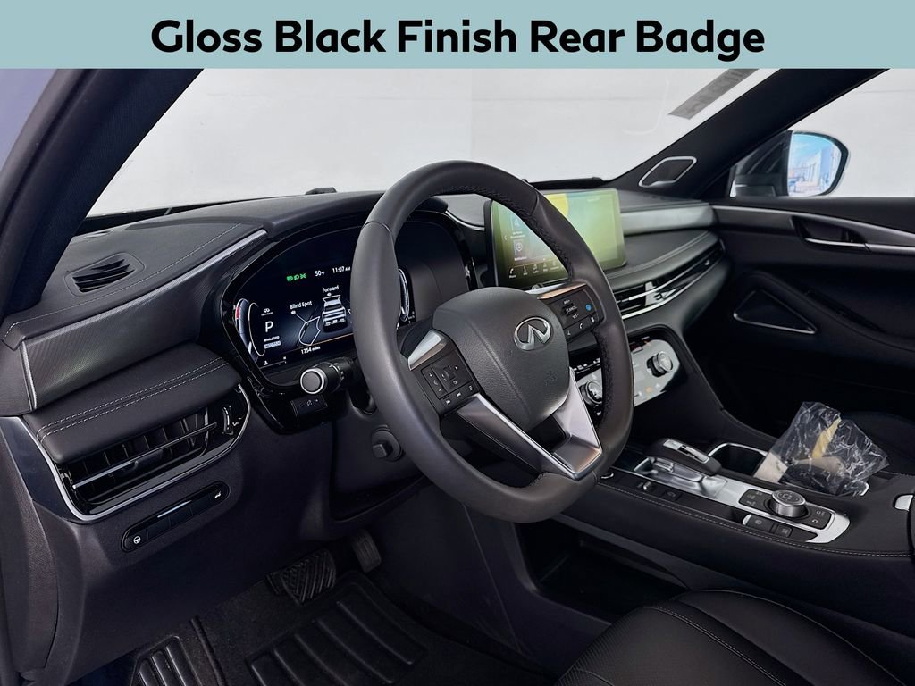 Certified 2025 INFINITI QX60 Luxe w/ Black Edition image 9