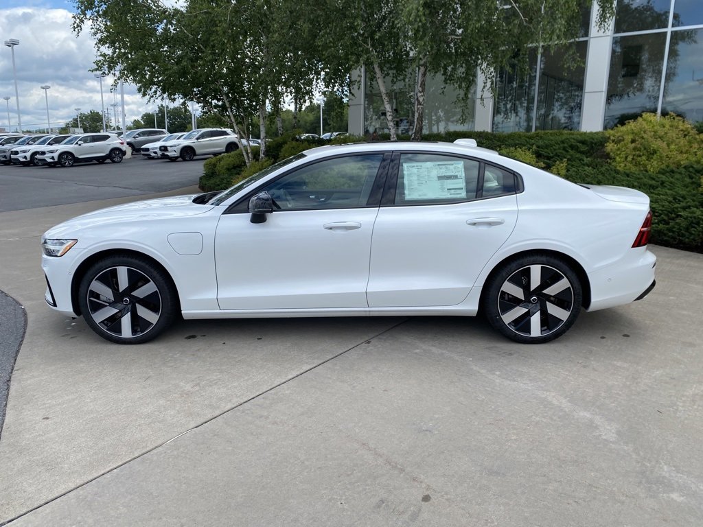 New 2024 Volvo S60 T8 Plus w/ Climate Package image 2