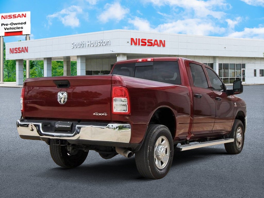 Used 2024 RAM 2500 Tradesman w/ Chrome Appearance Group AWD/4WD image 4