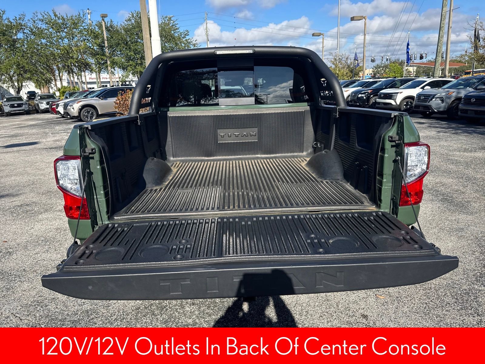 Certified 2024 Nissan Titan SV w/ SV Bronze Edition Package image 8