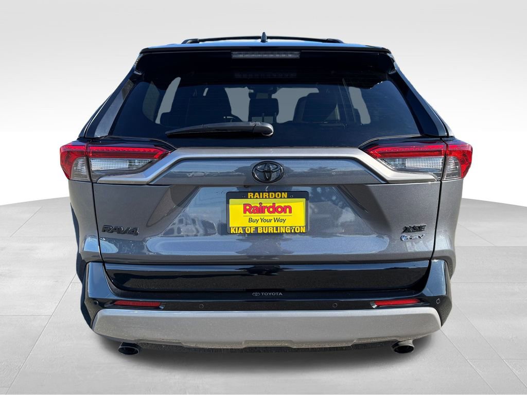 Used 2025 Toyota RAV4 XSE w/ Advanced Technology Package image 8