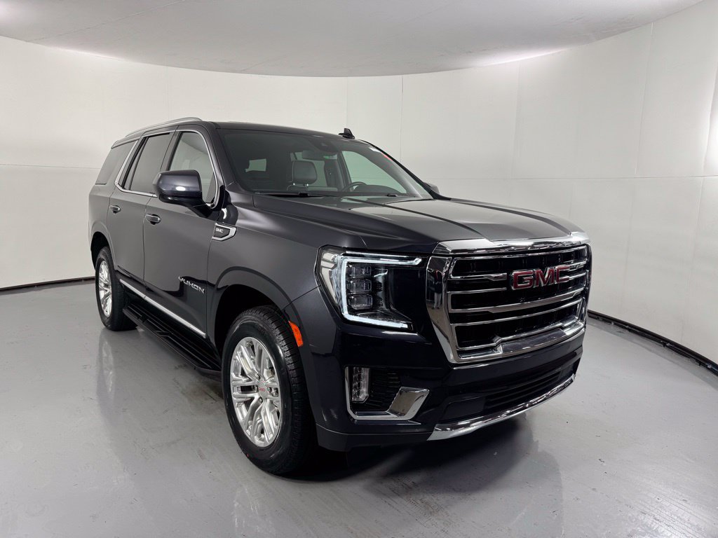 Used 2023 GMC Yukon SLT AWD/4WD image 2
