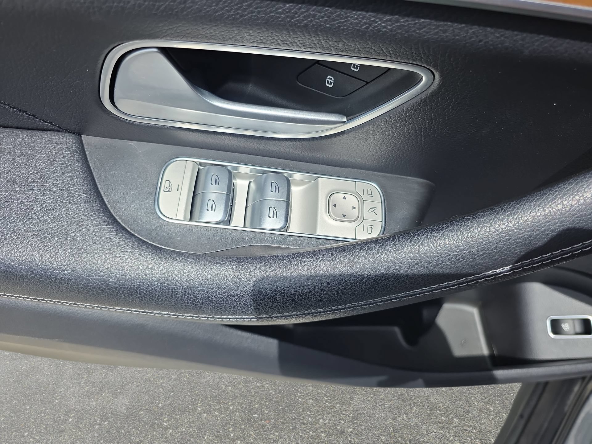 Certified 2021 Mercedes-Benz GLS 450 4MATIC image 27