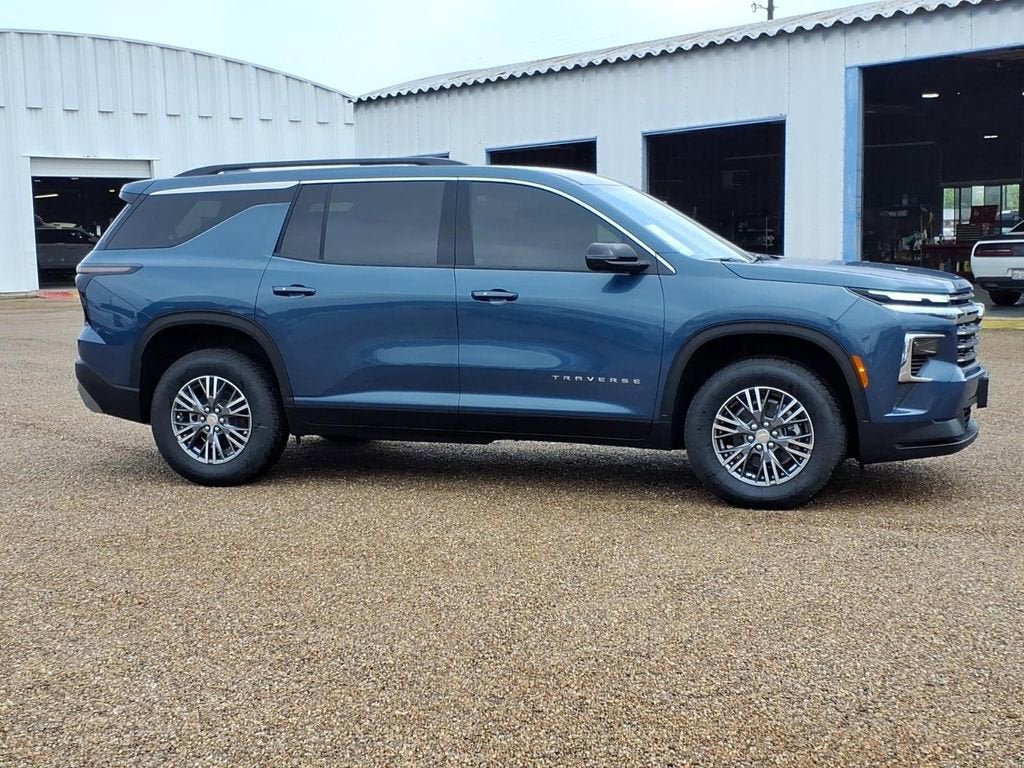 New 2026 Chevrolet Traverse LT image 5