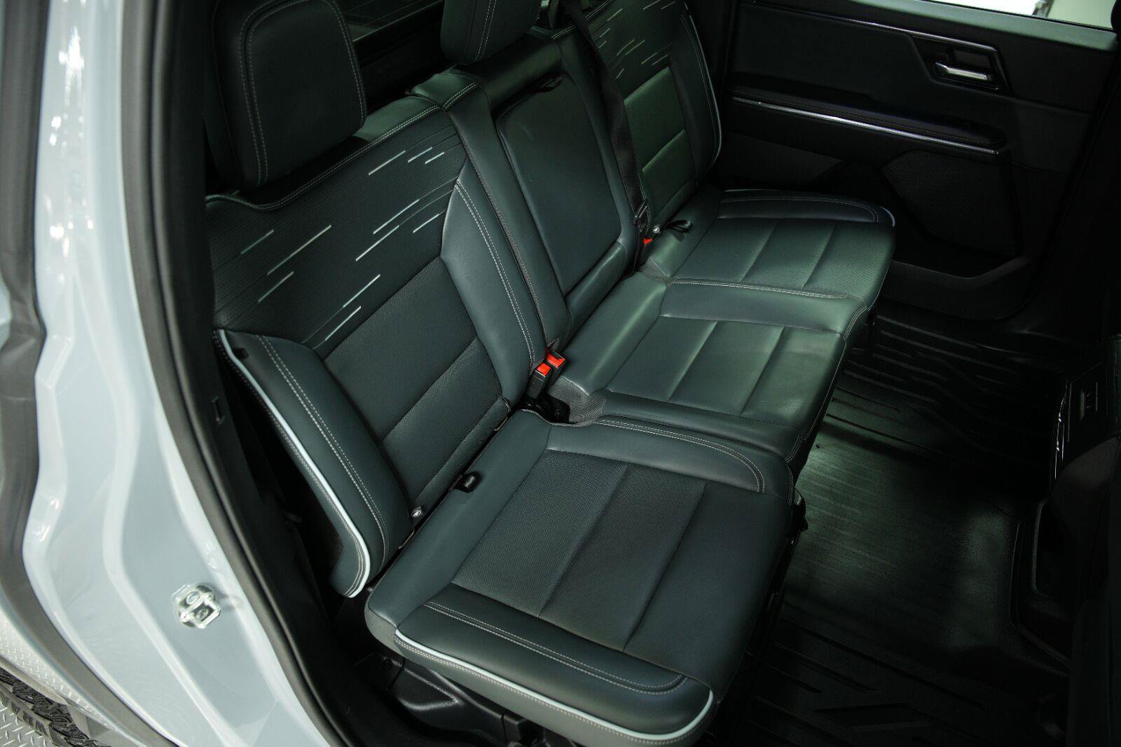 Certified 2026 GMC Sierra EV AT4 w/ AT4 Premium Package AWD/4WD image 20