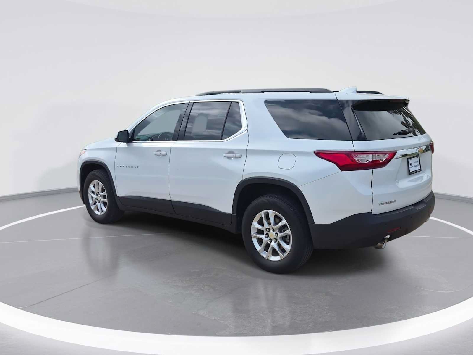 Used 2019 Chevrolet Traverse LT FWD image 6