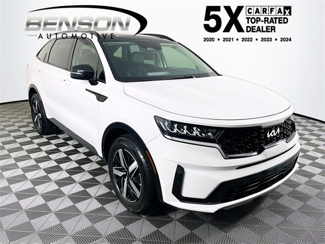 Used 2023 Kia Sorento S w/ Panoramic Sunroof Package