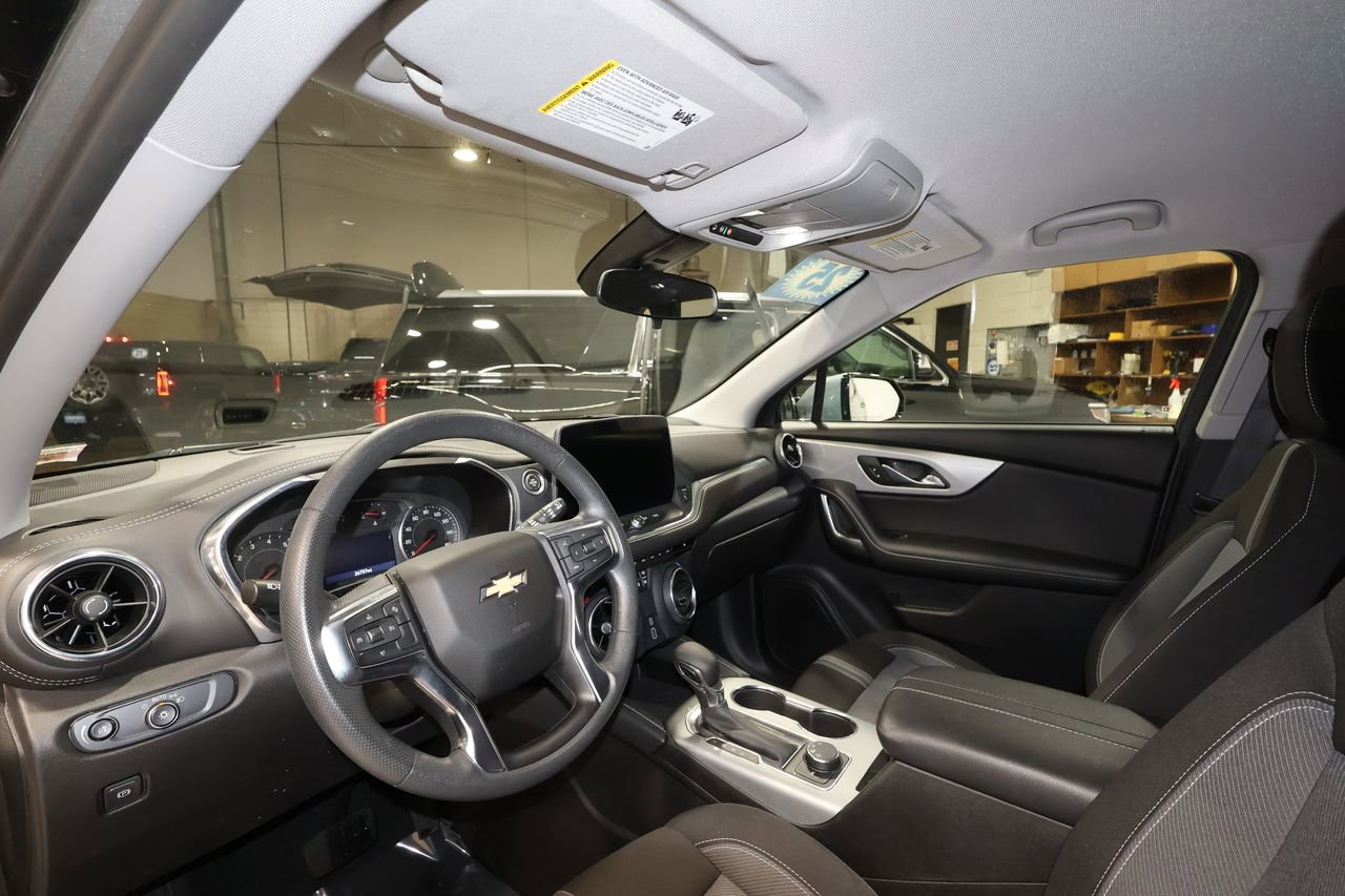 Certified 2025 Chevrolet Blazer LT image 9