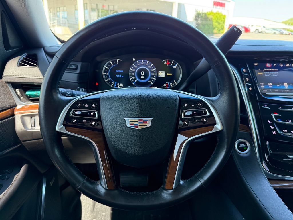 Used 2016 Cadillac Escalade Luxury AWD/4WD image 25