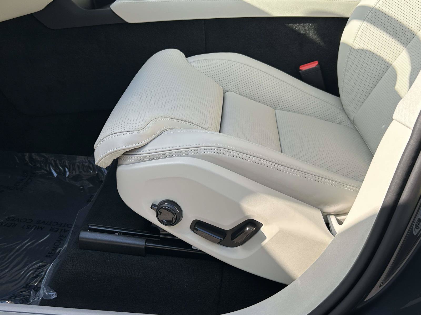 New 2026 Volvo XC90 B6 Ultra w/ Protection Package AWD/4WD image 19