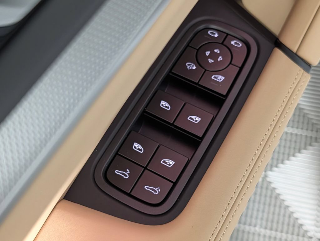 New 2026 Porsche Cayenne AWD/4WD image 27
