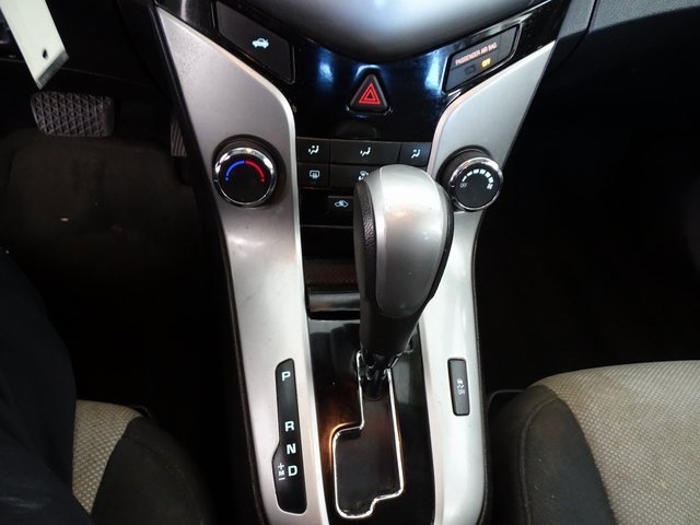 Used 2015 Chevrolet Cruze LS image 8