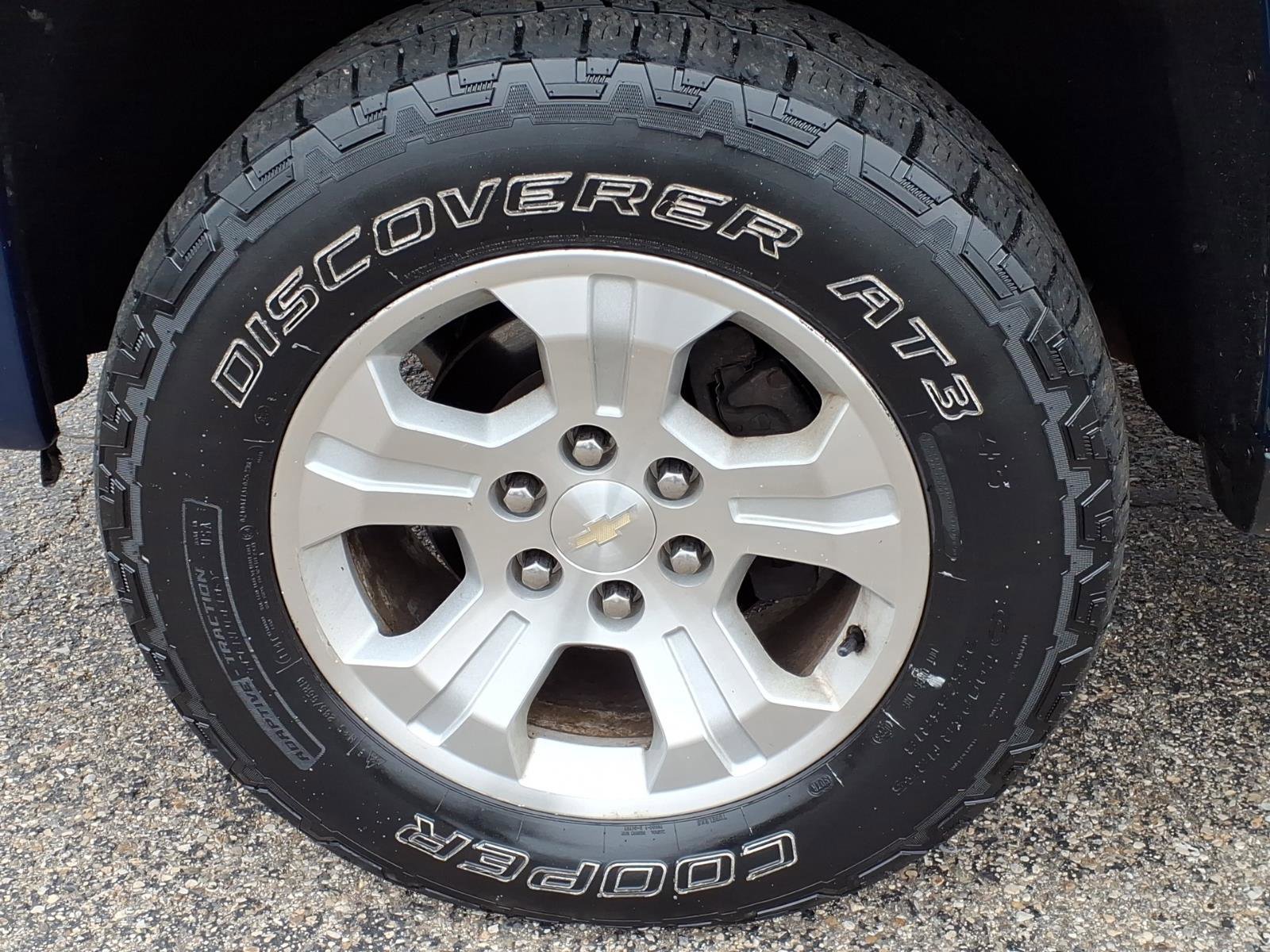 Used 2018 Chevrolet Silverado 1500 LT w/ All Star Edition AWD/4WD image 14