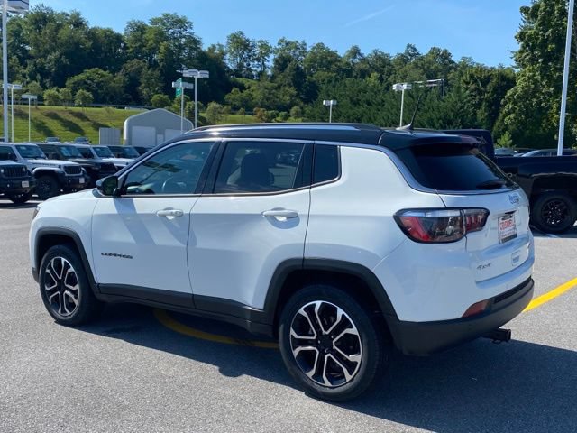 Used 2022 Jeep Compass Limited AWD/4WD image 3