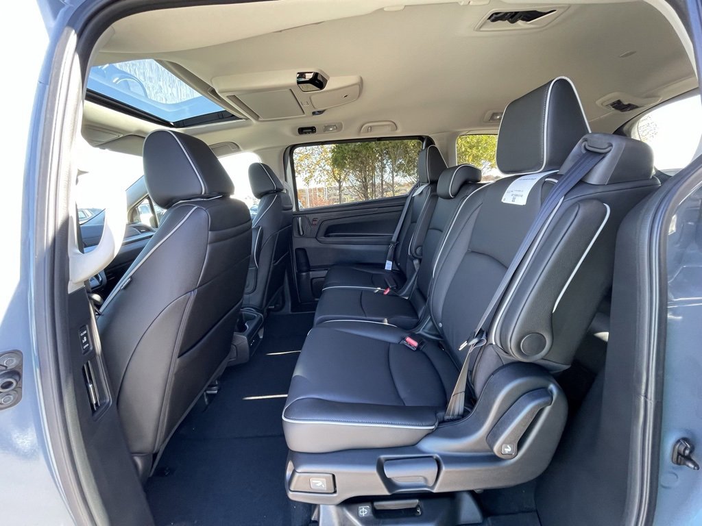 New 2026 Honda Odyssey Touring image 24