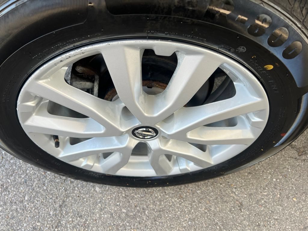 Used 2022 Nissan Rogue Sport SV AWD/4WD image 41