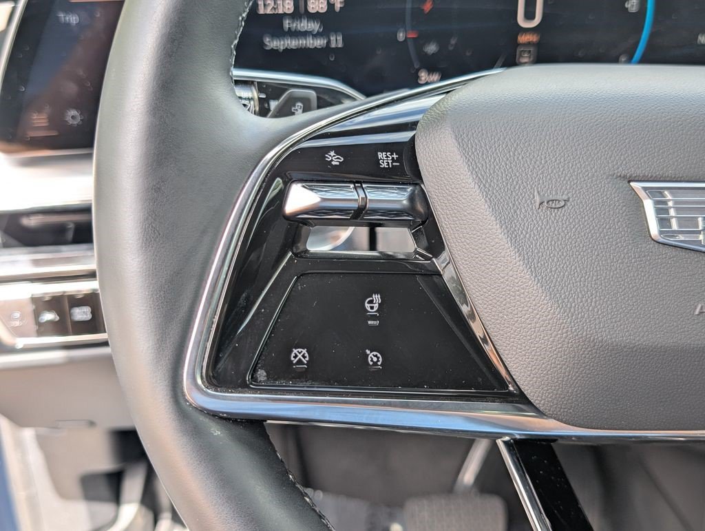 Certified 2024 Cadillac Lyriq Luxury AWD/4WD image 22