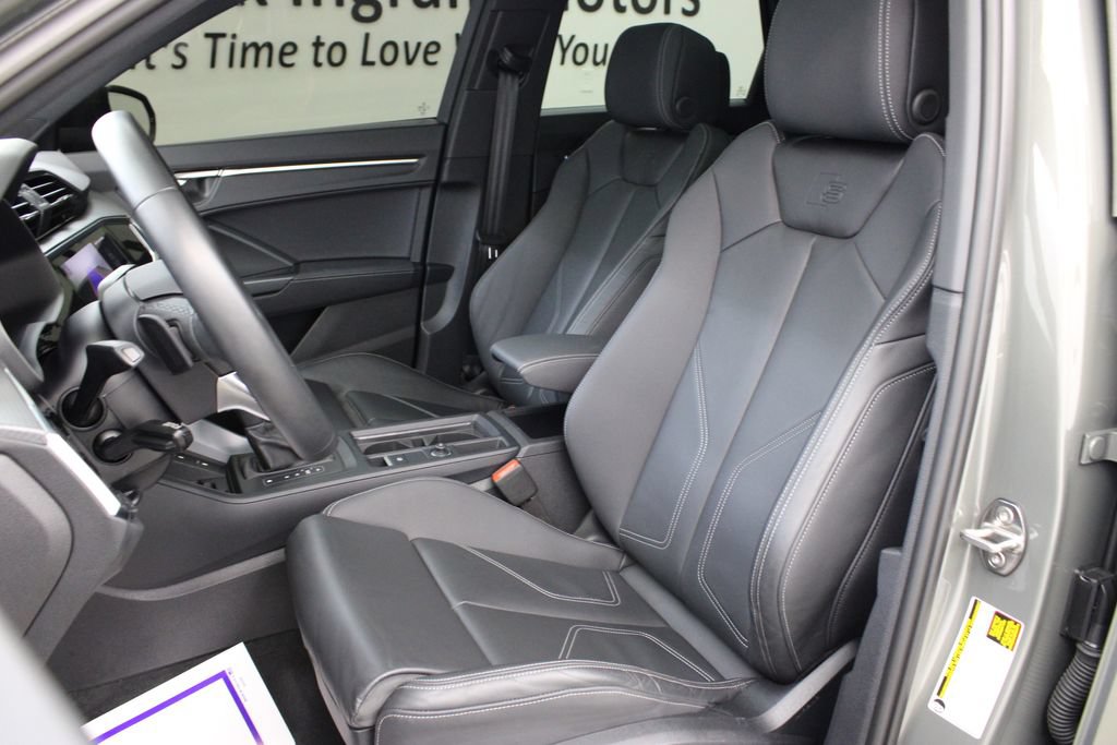Used 2025 Audi Q3 2.0T Premium w/ Convenience Package AWD/4WD image 15