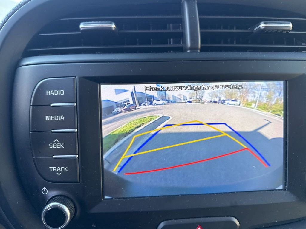 Used 2020 Kia Soul LX image 14