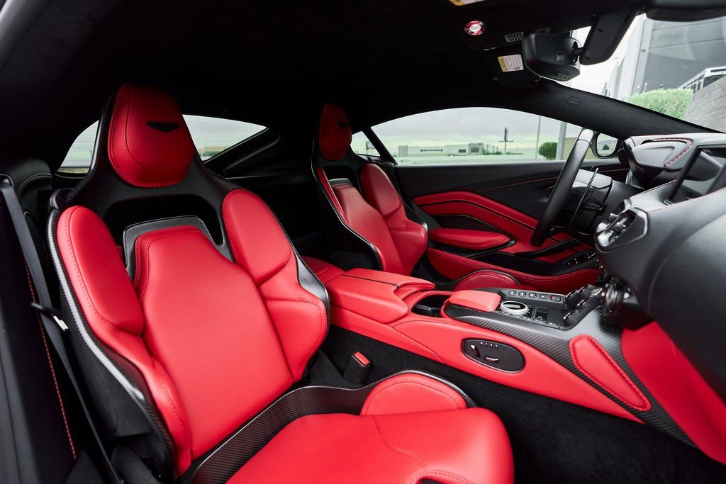 Used 2023 Aston Martin V12 Vantage image 45