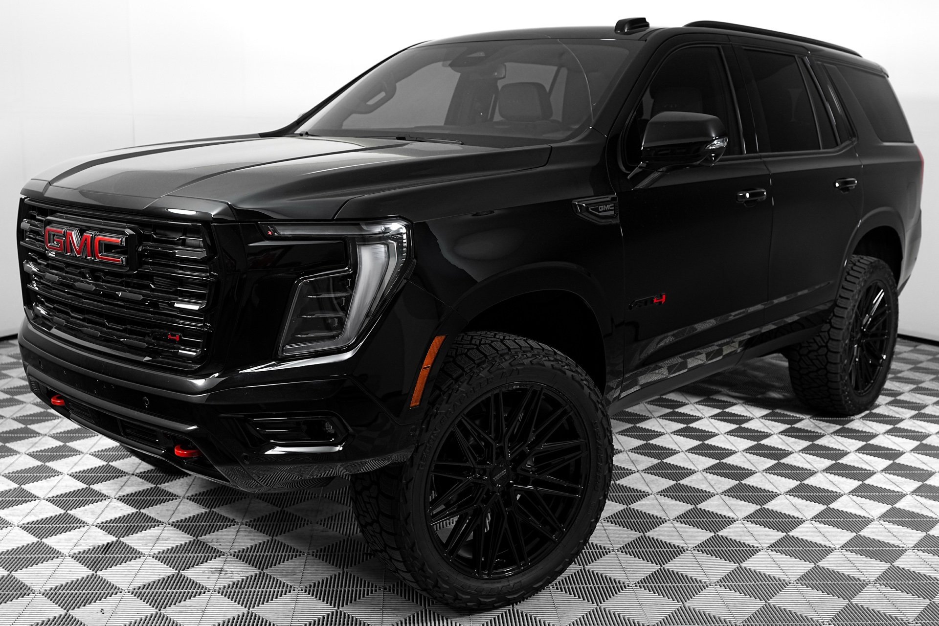 Used 2025 GMC Yukon AT4 w/ LPO, AT4 Appearance Package