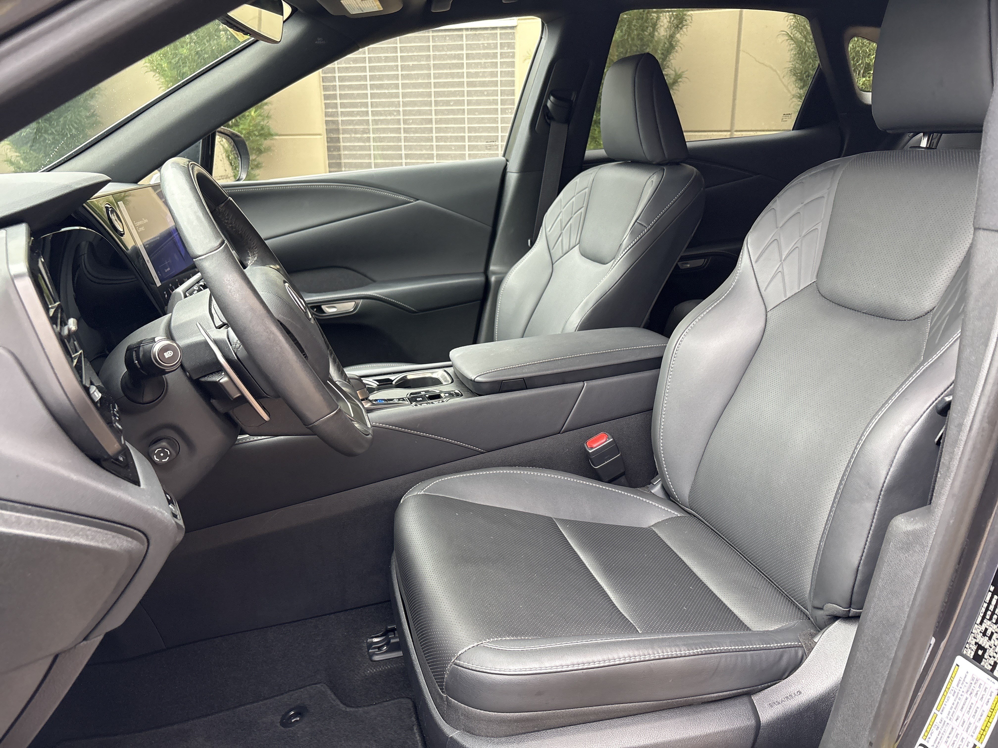 Certified 2024 Lexus RX 350h w/ Accessory Package (Z1) AWD/4WD image 16