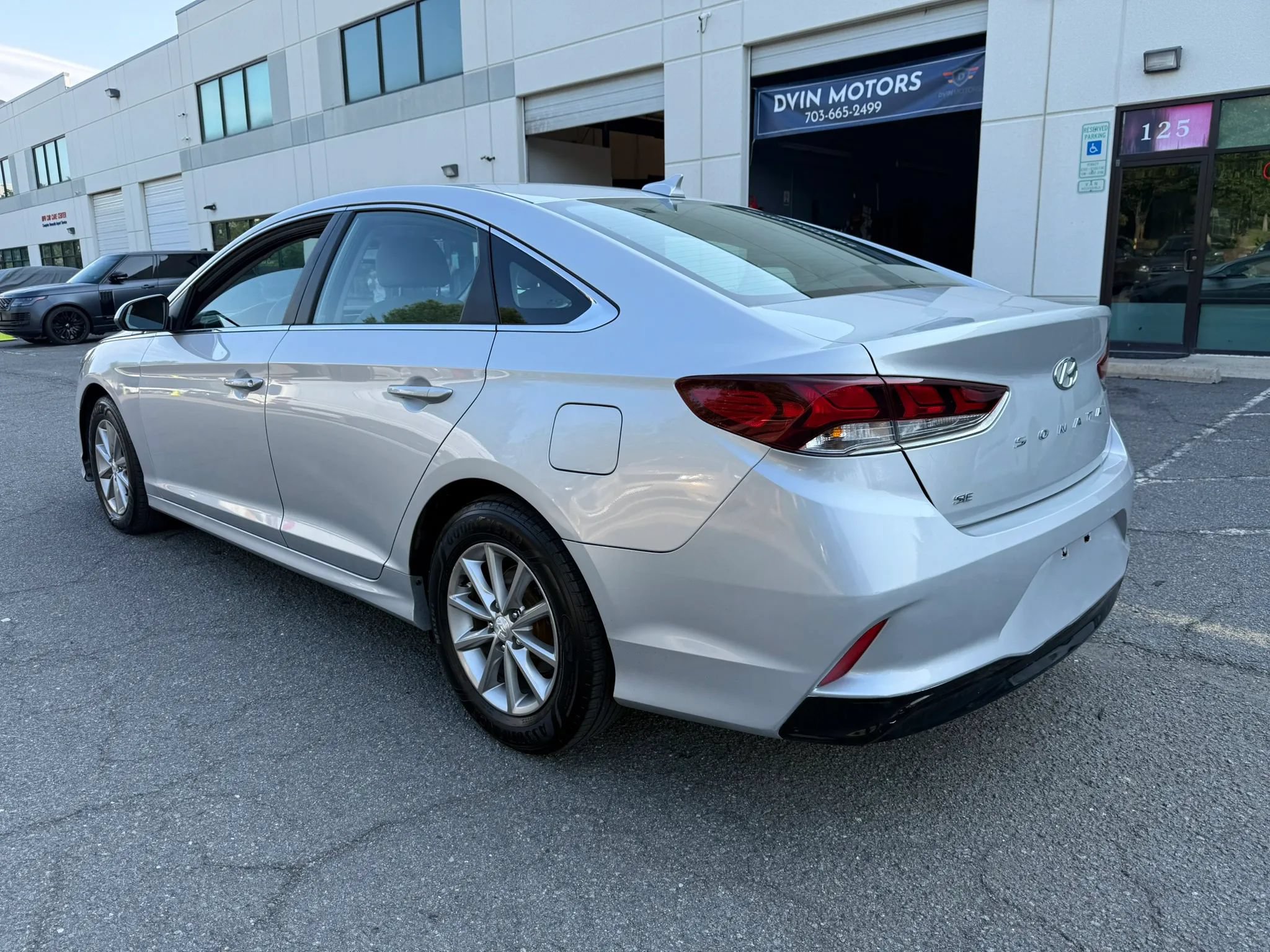 Used 2018 Hyundai Sonata SE FWD image 9