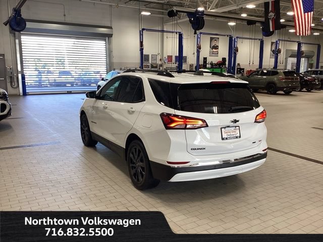 Used 2022 Chevrolet Equinox RS AWD/4WD image 3