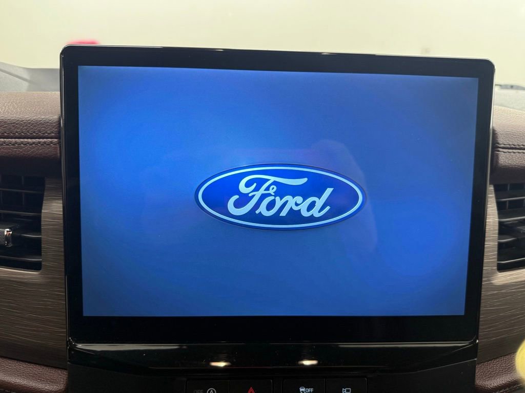 Used 2024 Ford Expedition Max Limited image 15