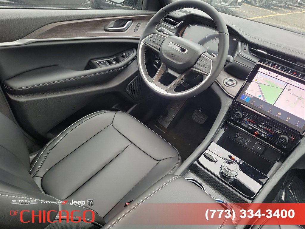 New 2025 Jeep Grand Cherokee Limited image 18