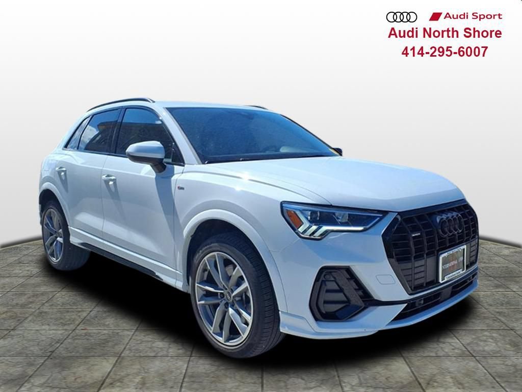 Used 2023 Audi Q3 2.0T Premium w/ Black Optic Sport Package AWD/4WD image 1