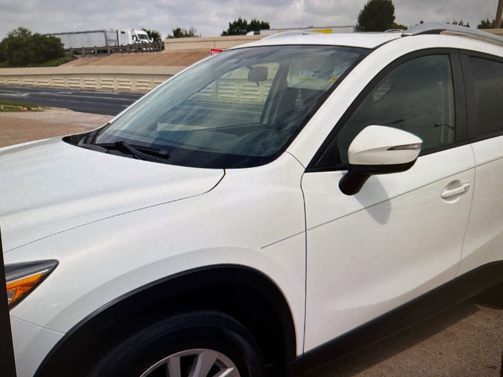 Used 2015 MAZDA CX-5 Touring w/ Bose/Moonroof Package FWD image 3