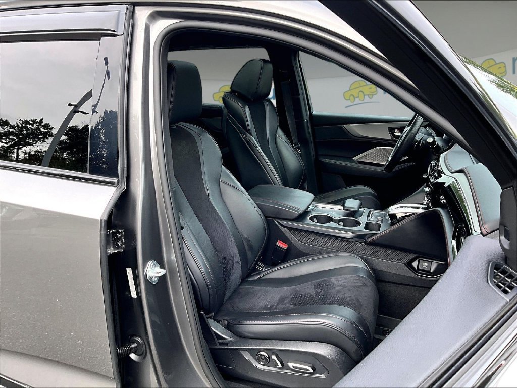 Used 2022 Acura MDX A-Spec AWD/4WD image 11
