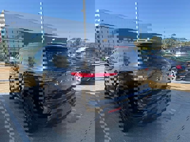 Used 2023 Nissan Pathfinder S image 26