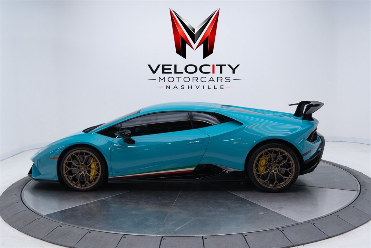 Used 2019 Lamborghini Huracan Performante AWD/4WD image 17