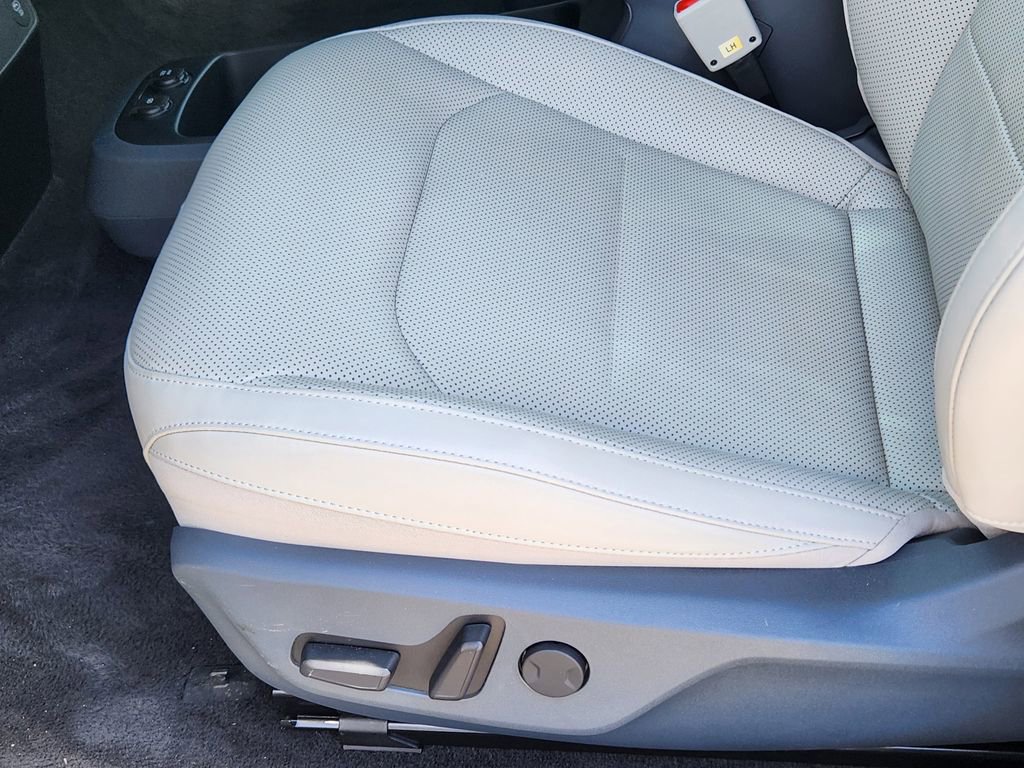 Used 2024 Kia EV6 Wind w/ Wind Technology Package RWD image 8