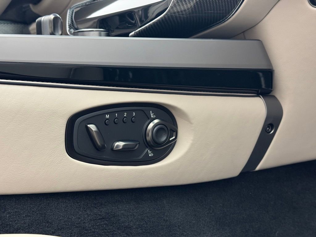 New 2026 Aston Martin Vanquish Convertible image 68