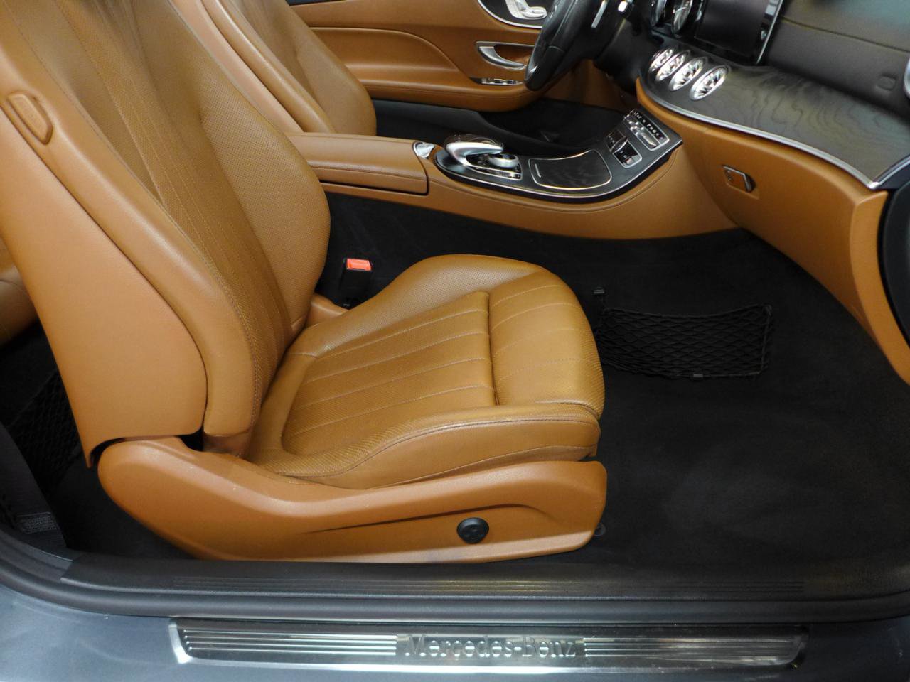Used 2018 Mercedes-Benz E 400 4MATIC Cabriolet image 59