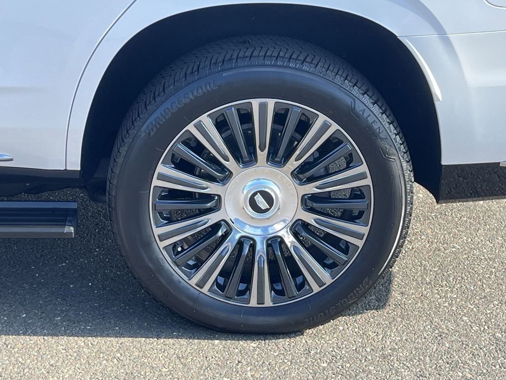 Used 2023 Cadillac Escalade Premium Luxury Platinum image 34