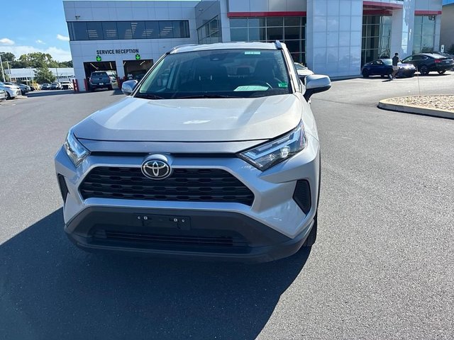 Used 2025 Toyota RAV4 XLE AWD/4WD image 22