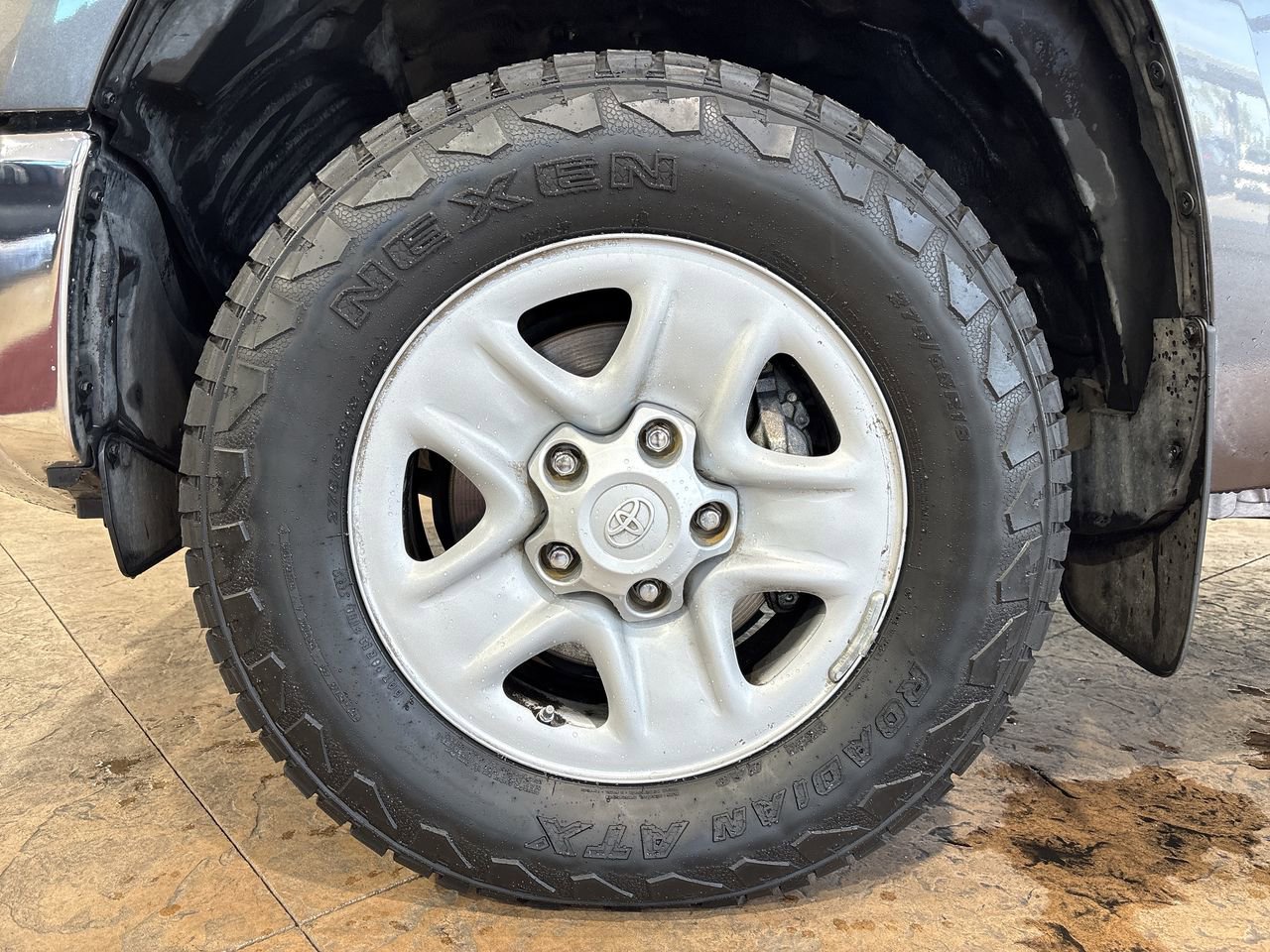 Used 2016 Toyota Tundra SR5 RWD image 10