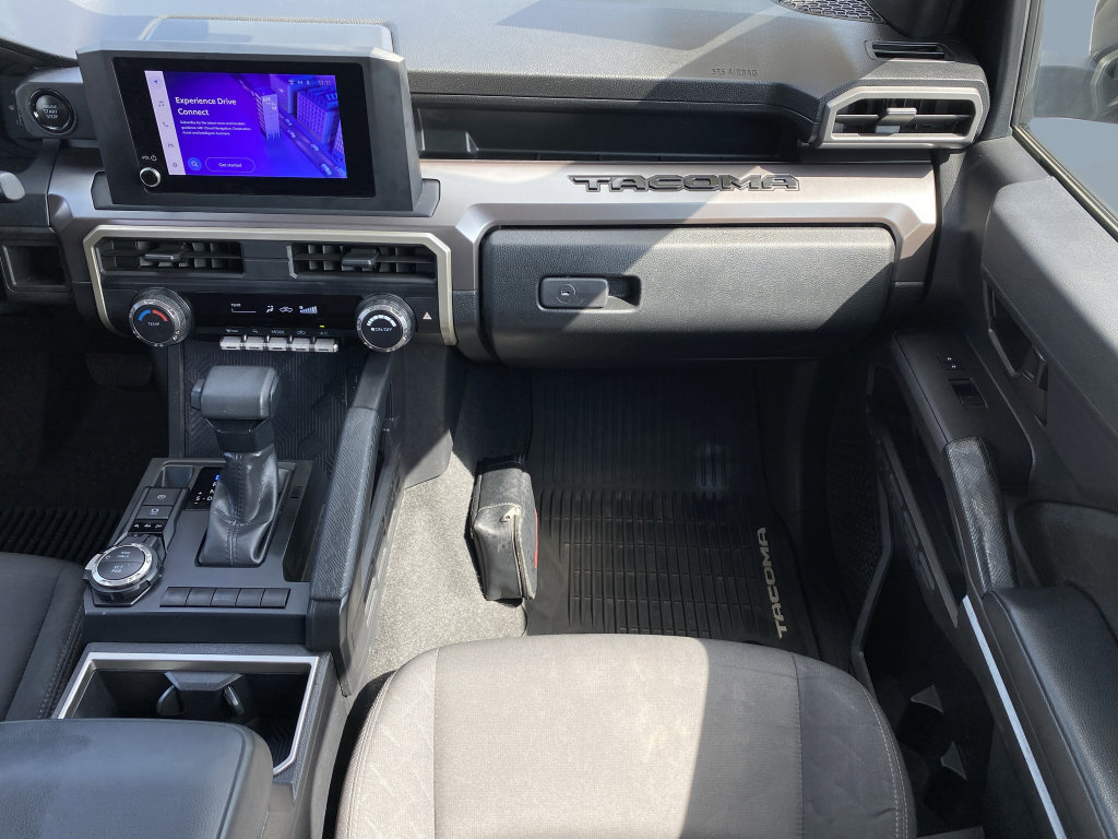 Used 2024 Toyota Tacoma SR5 AWD/4WD image 16
