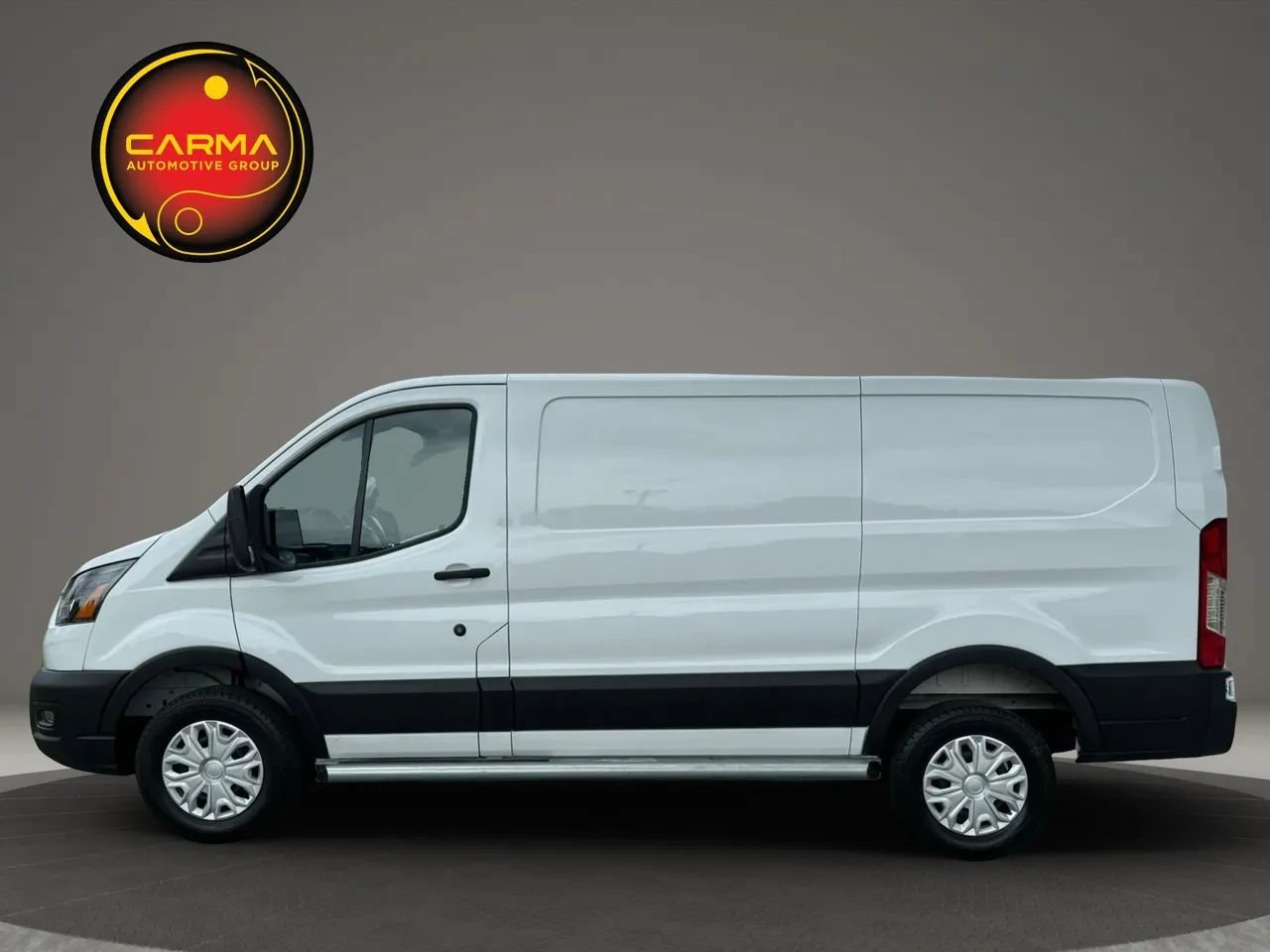 Used 2025 Ford Transit 250 Low Roof w/ Exterior Upgrade Package RWD image 2