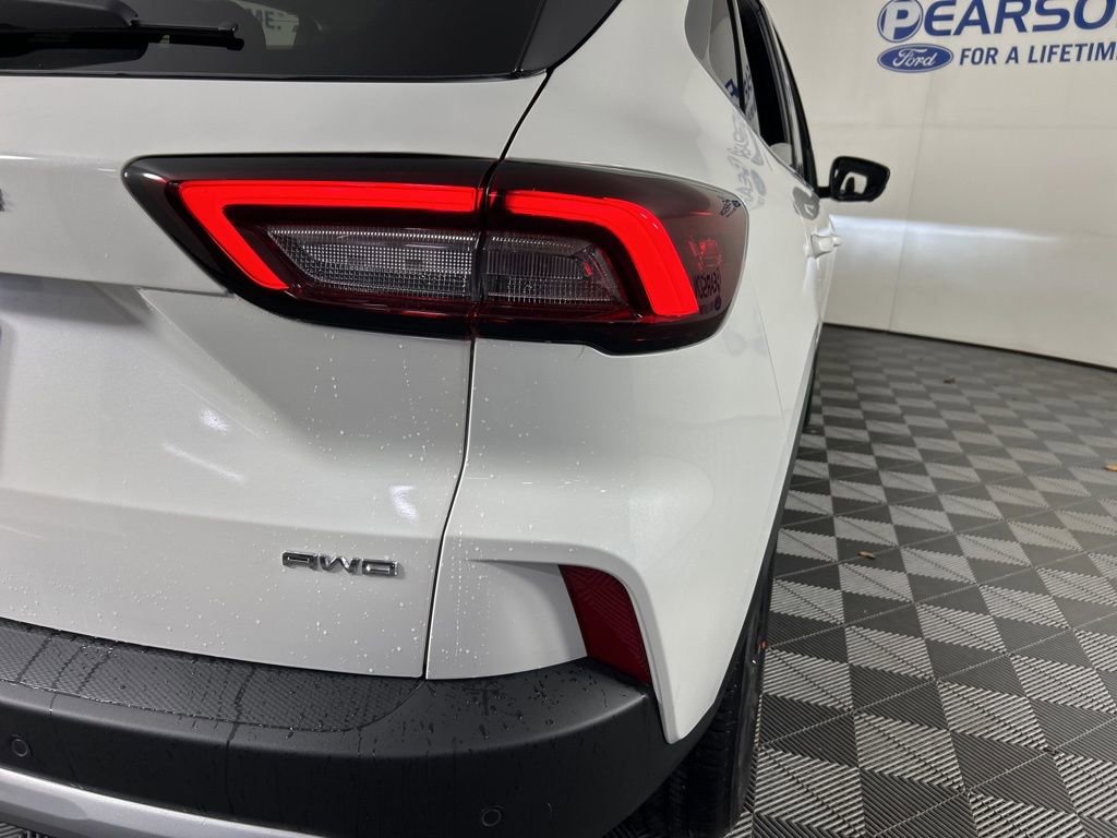 New 2026 Ford Escape Platinum w/ Premium Technology Package image 6