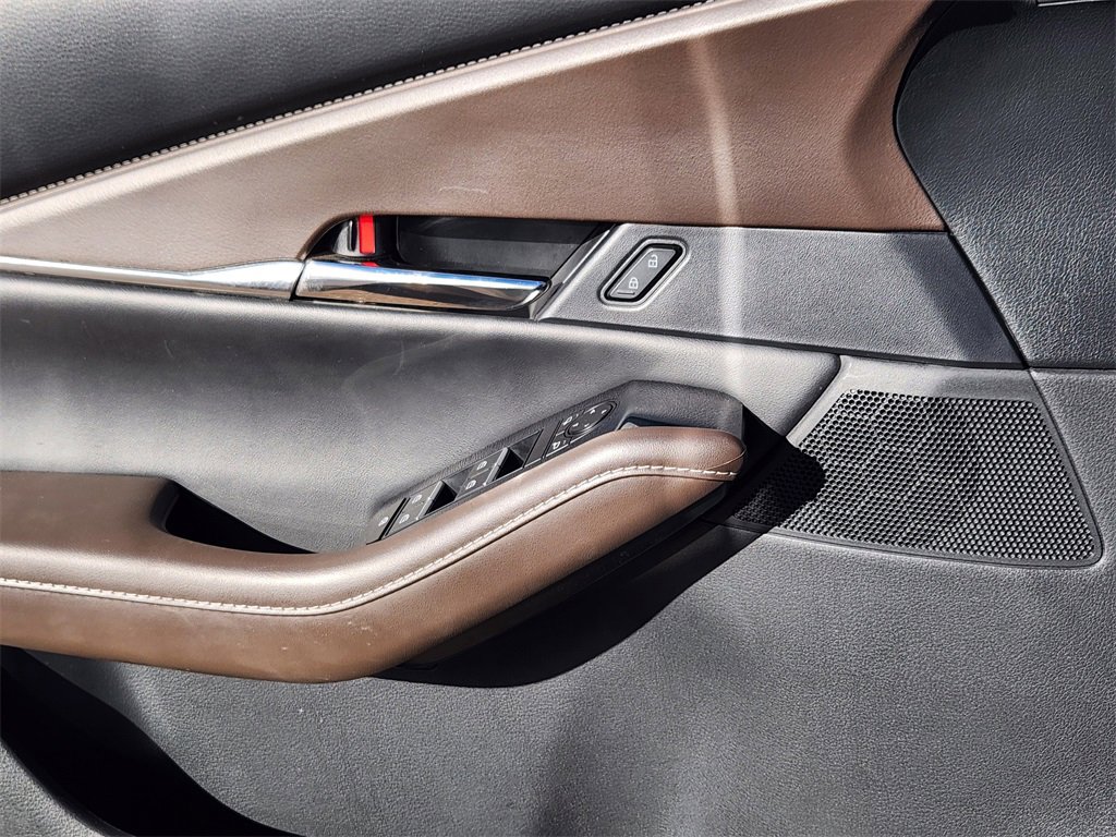 Used 2022 MAZDA CX-30 AWD 2.5 S w/ Premium Package image 3