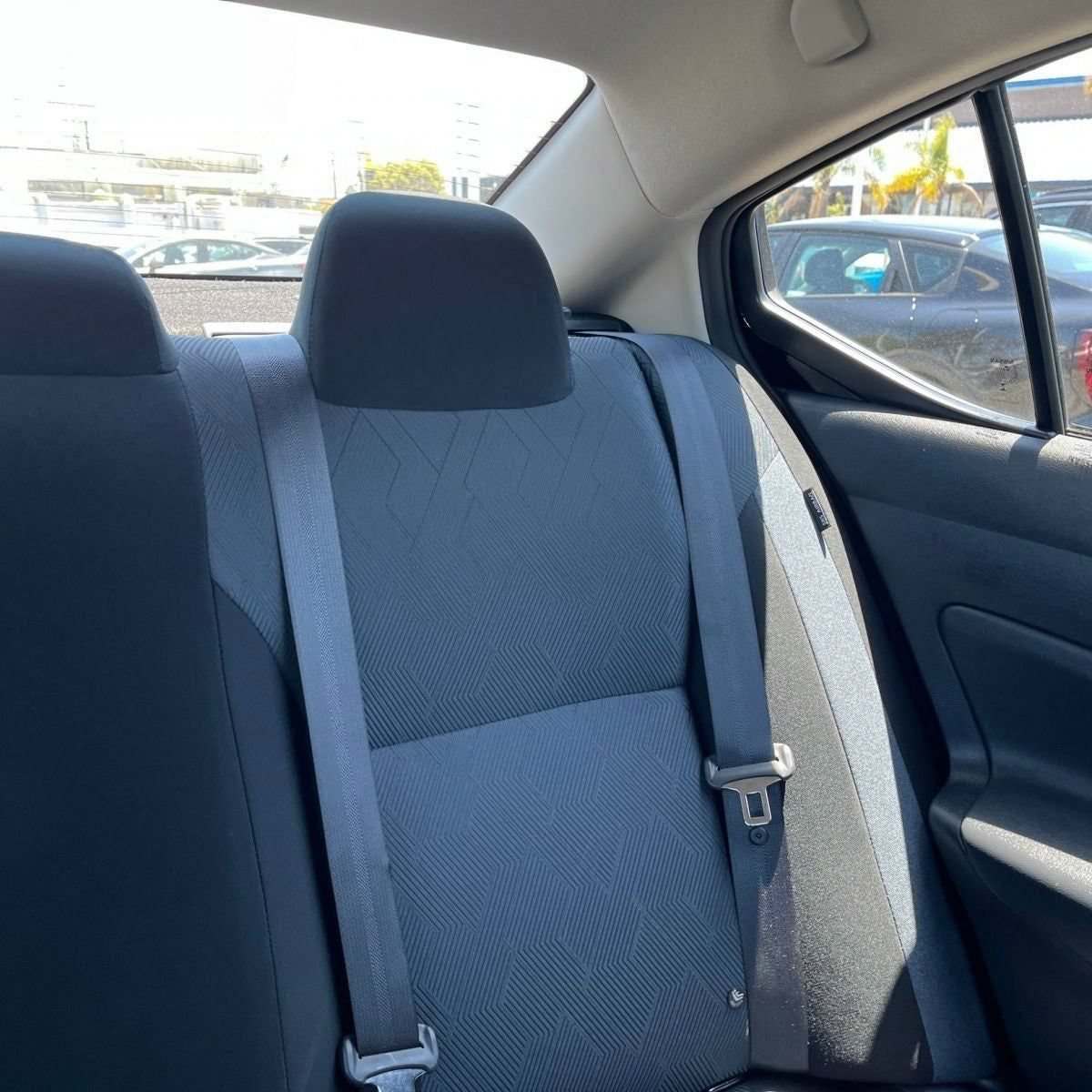 Used 2025 Nissan Versa SV FWD image 33