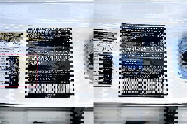 Used 2025 Mercedes-Benz GLE 350 4MATIC image 22