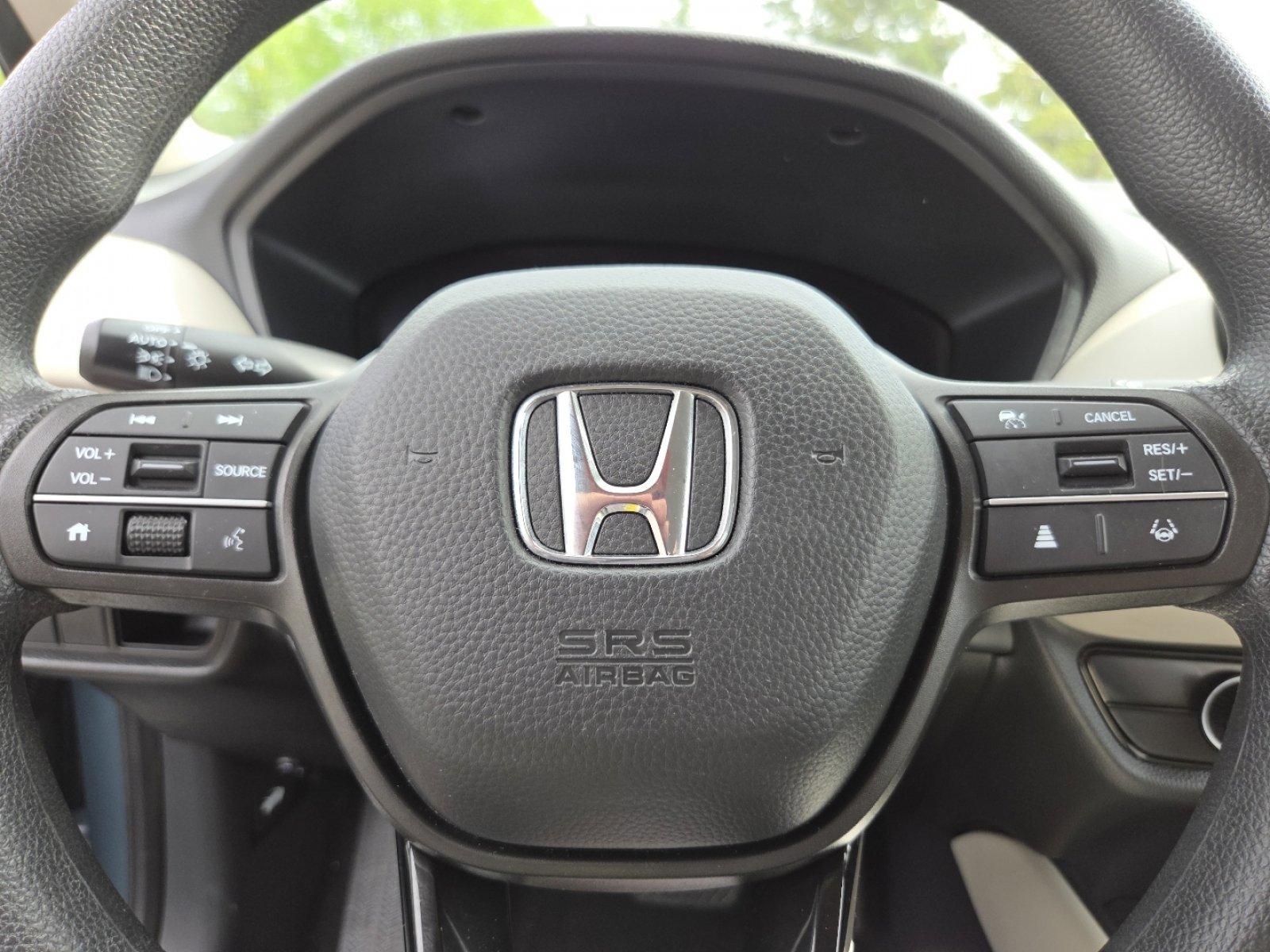 Certified 2025 Honda HR-V LX image 27