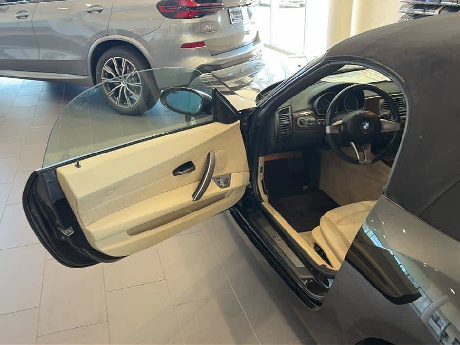 Used 2003 BMW Z4 2.5i RWD image 5